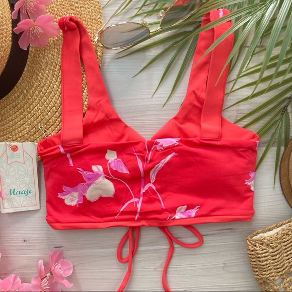 RARE Maaji π Candy Apple 4-Way Reversible Floral Bikini Top πππΌββοΈπ - Picture 6 of 15